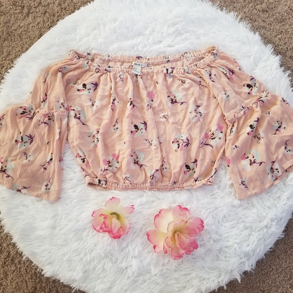 Forever 21 off the shoulder floral crop top